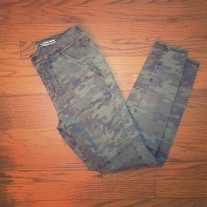 Mossimo Camo Jeggings Sz4